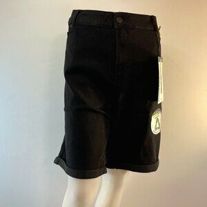 d. jeans Women's Black Denim Bermuda Shorts - Size 20W - NWT
